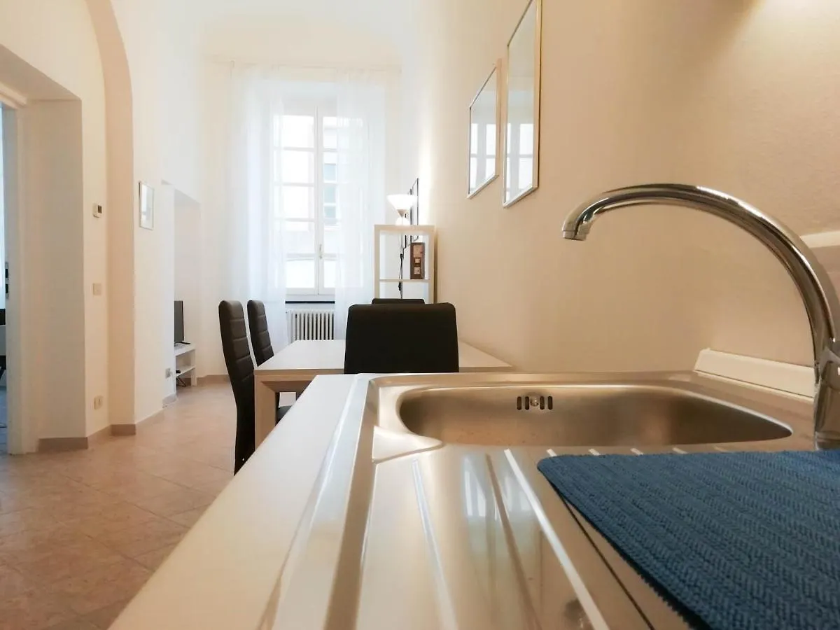 Apartment Mistrangelohome 5 - Appartamento In Pieno Centro Savona Italy