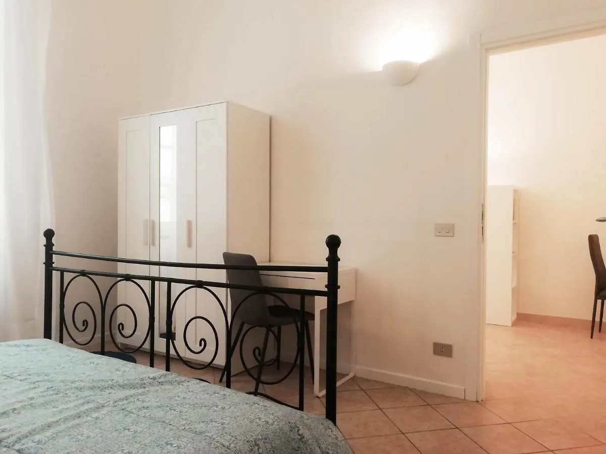 Mistrangelohome 5 - Appartamento In Pieno Centro Savona 0*,